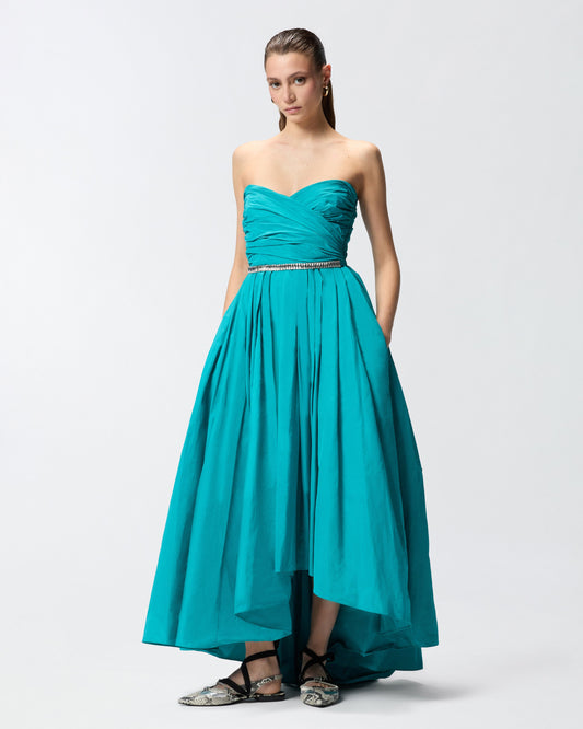Elegant long dress with jewel belt