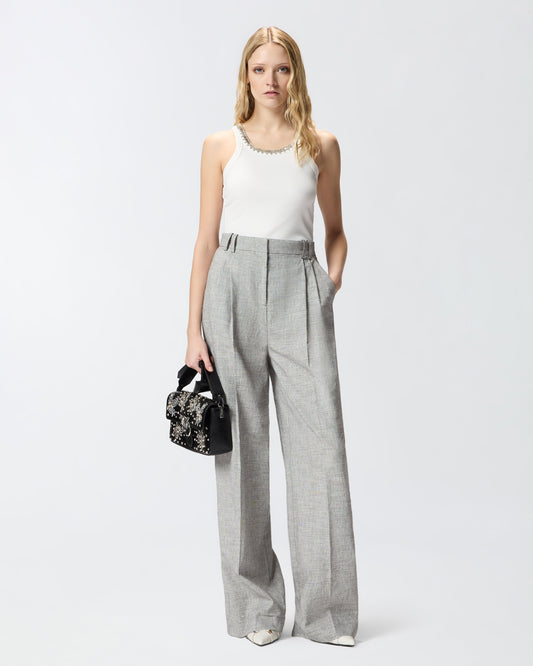 Ribbed top with bejewelled embellishment