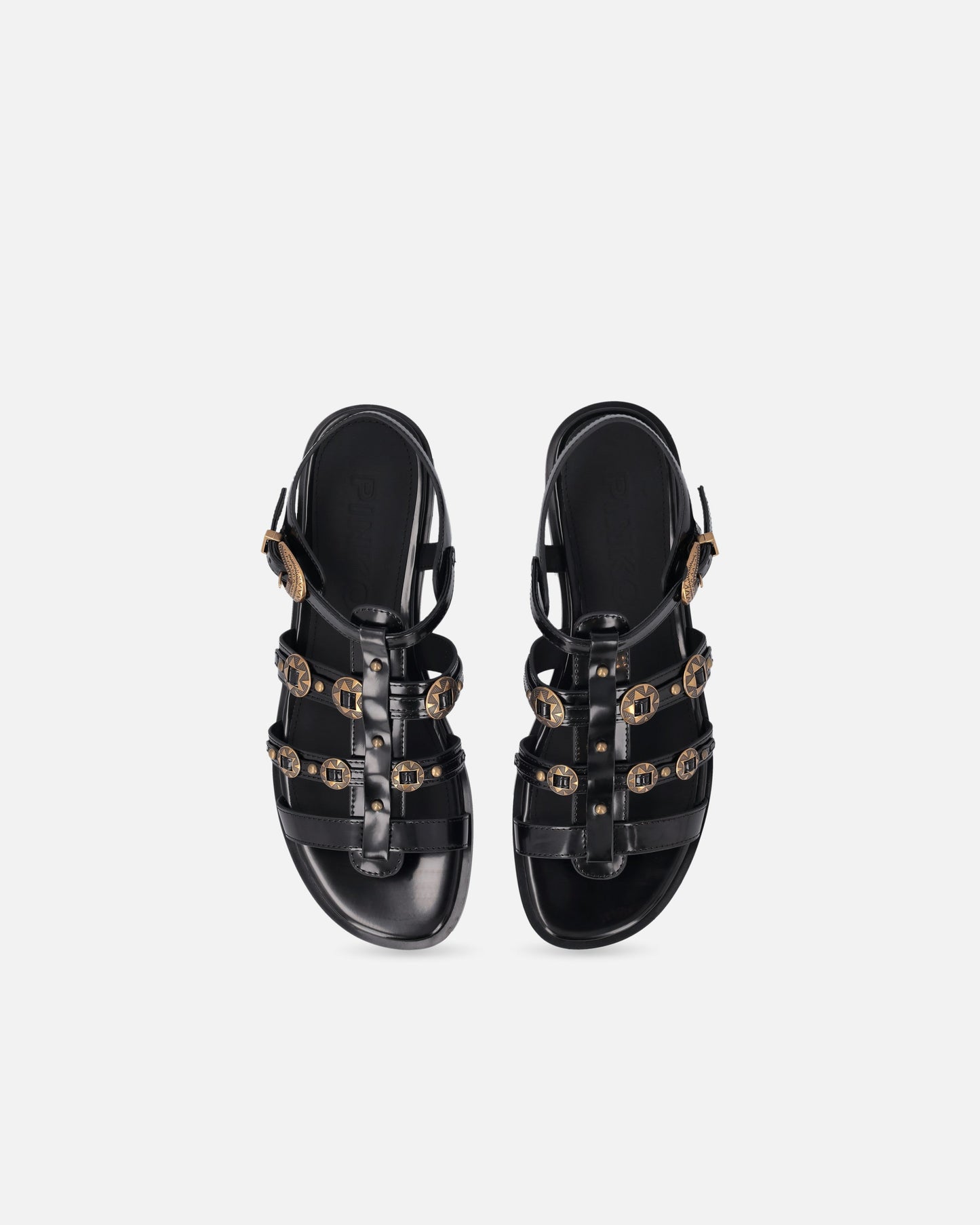 Flat sandals with straps and studs