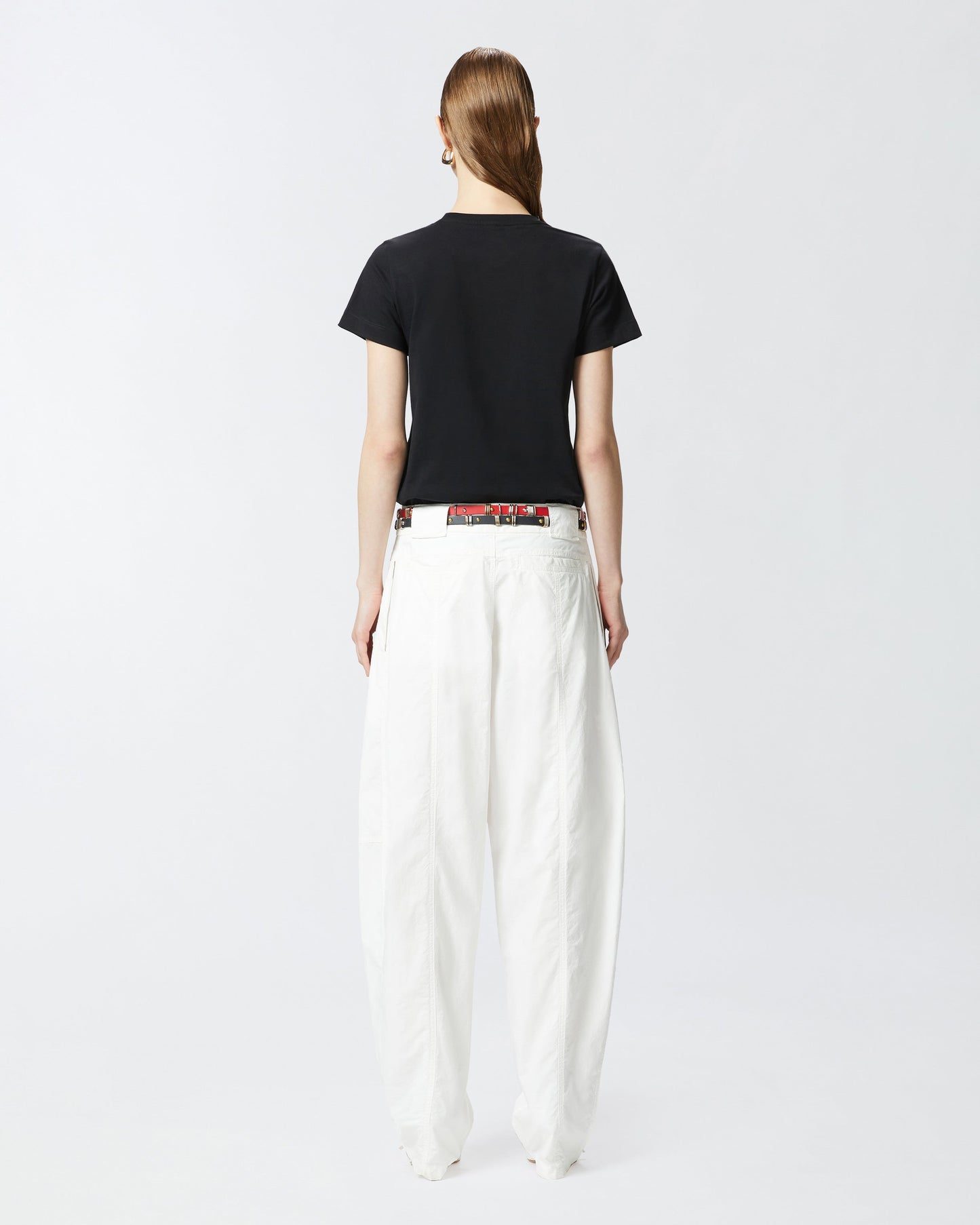 Short-sleeved T-shirt with embroidered logo