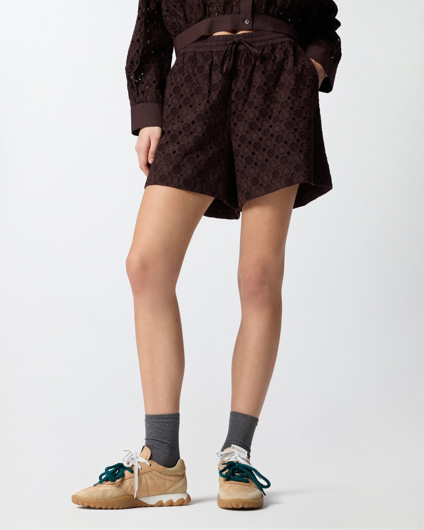 Shorts with openwork motif