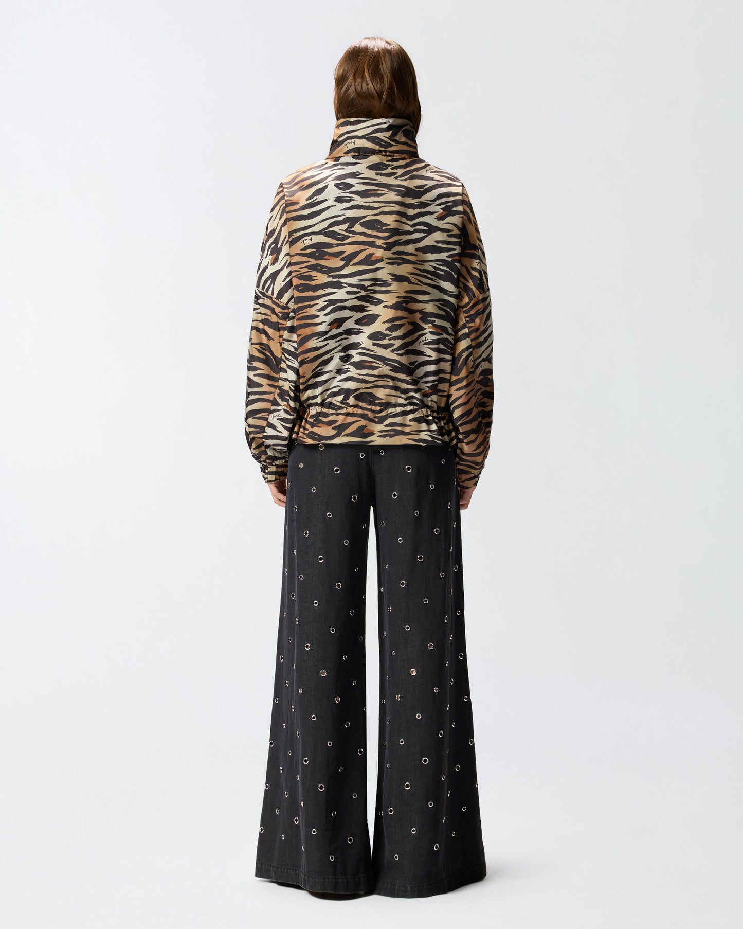 Zipped jacket with tiger print