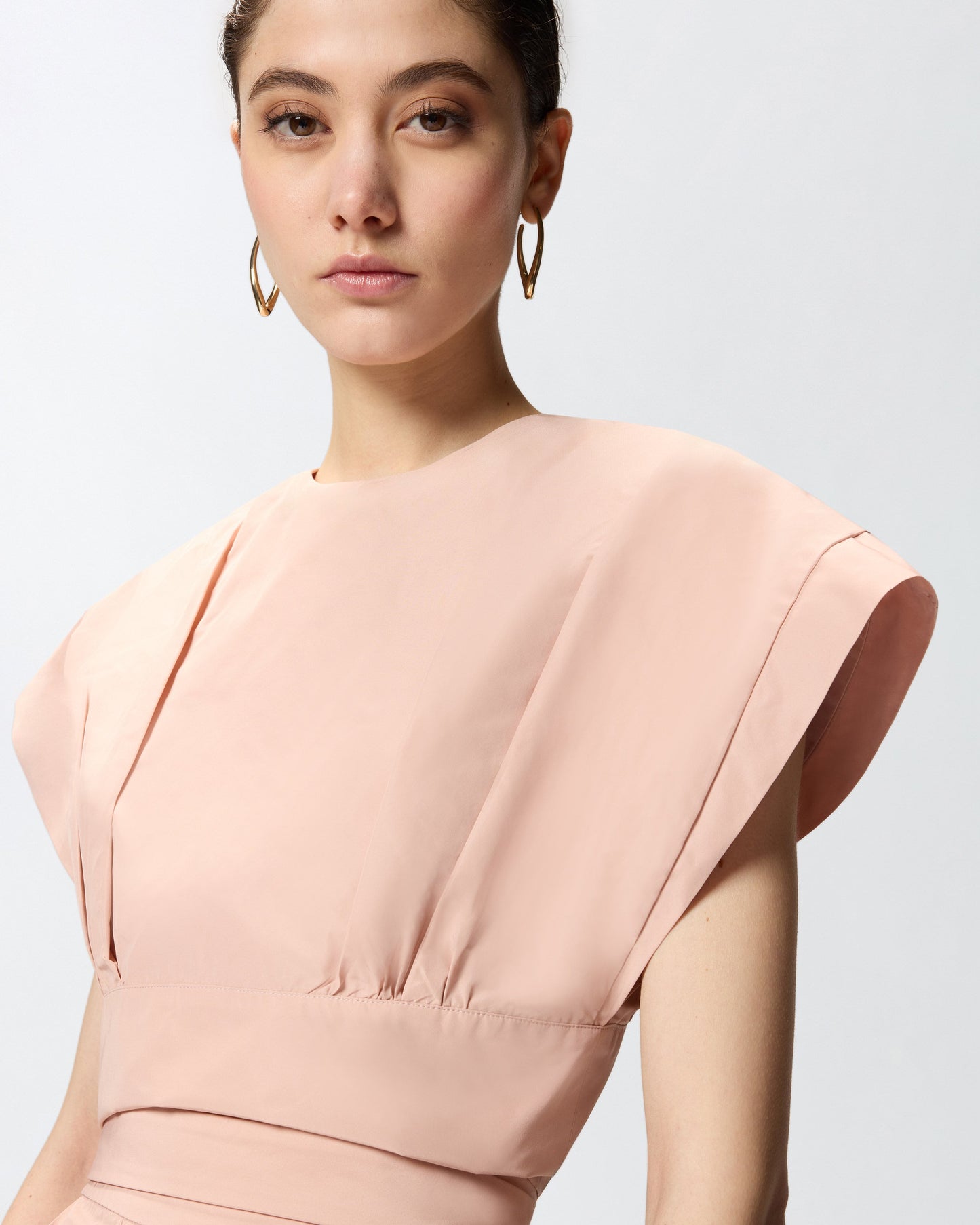 Crop top with wide sleeves
