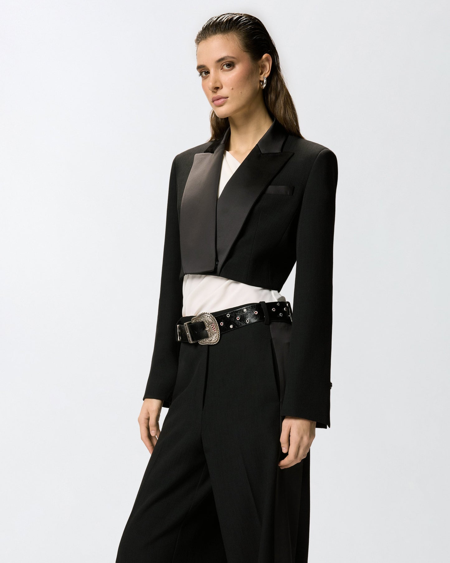 Cropped jacket with satin details