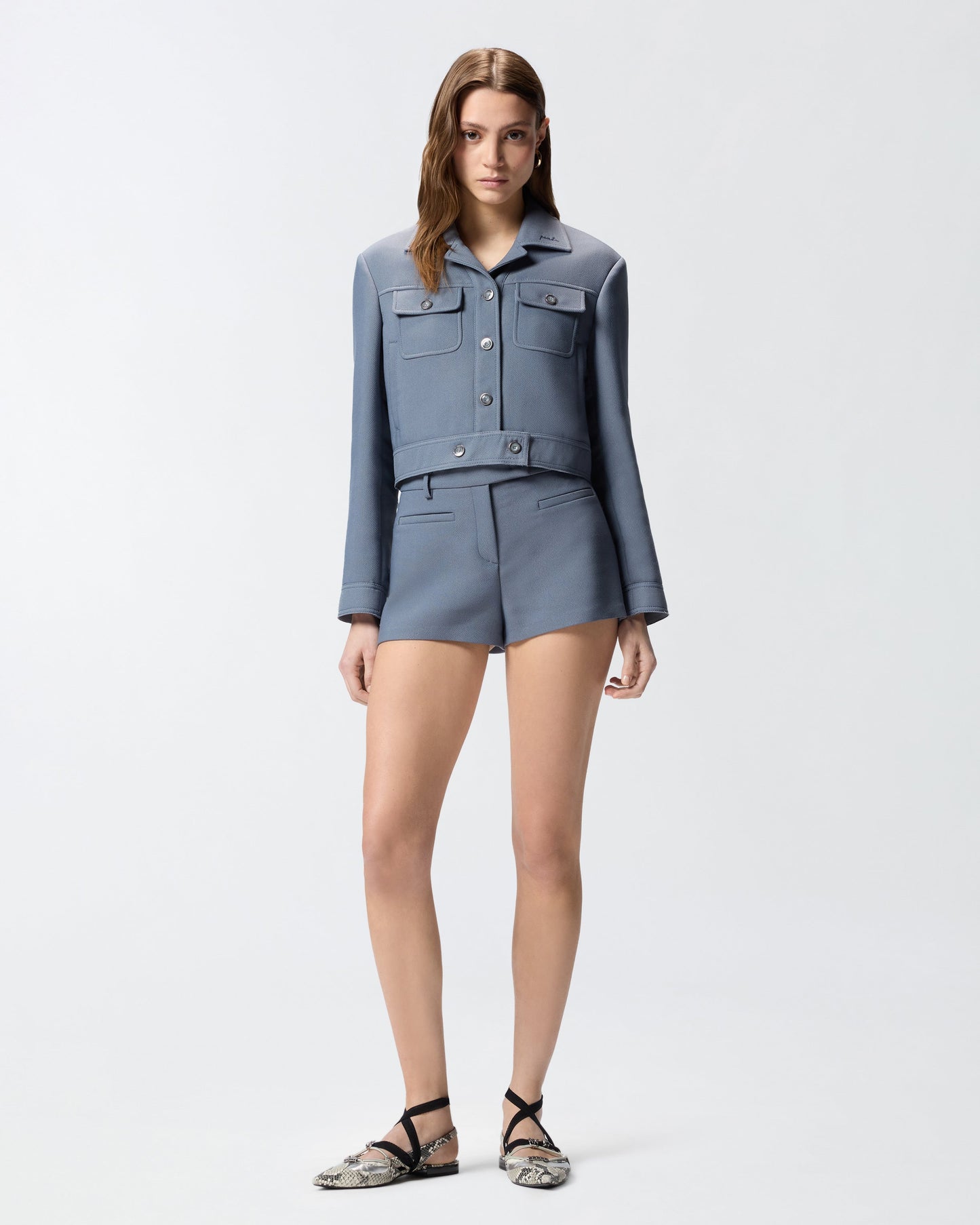 Shorts with topstitching