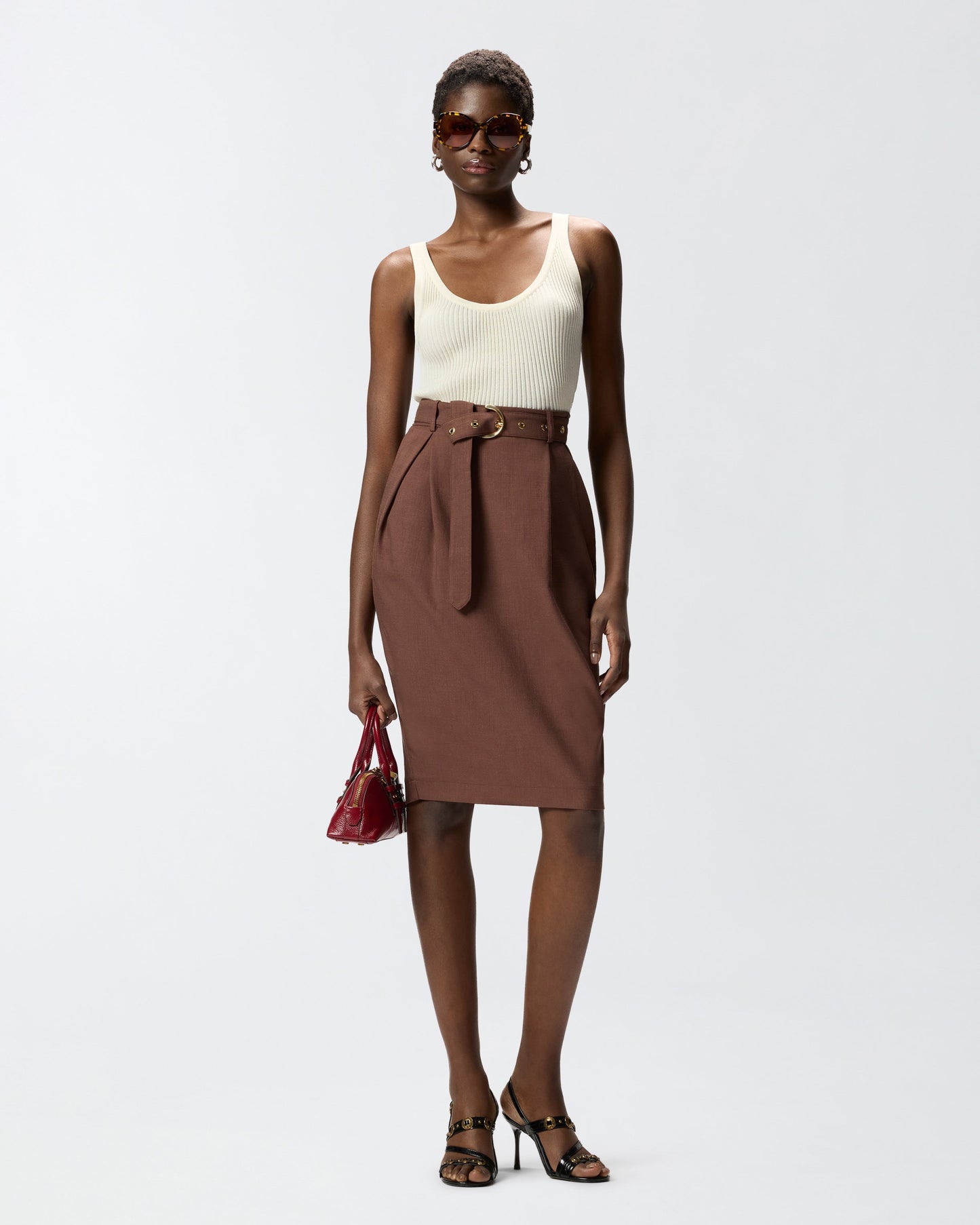 Slim-fitting calf-length skirt with belt