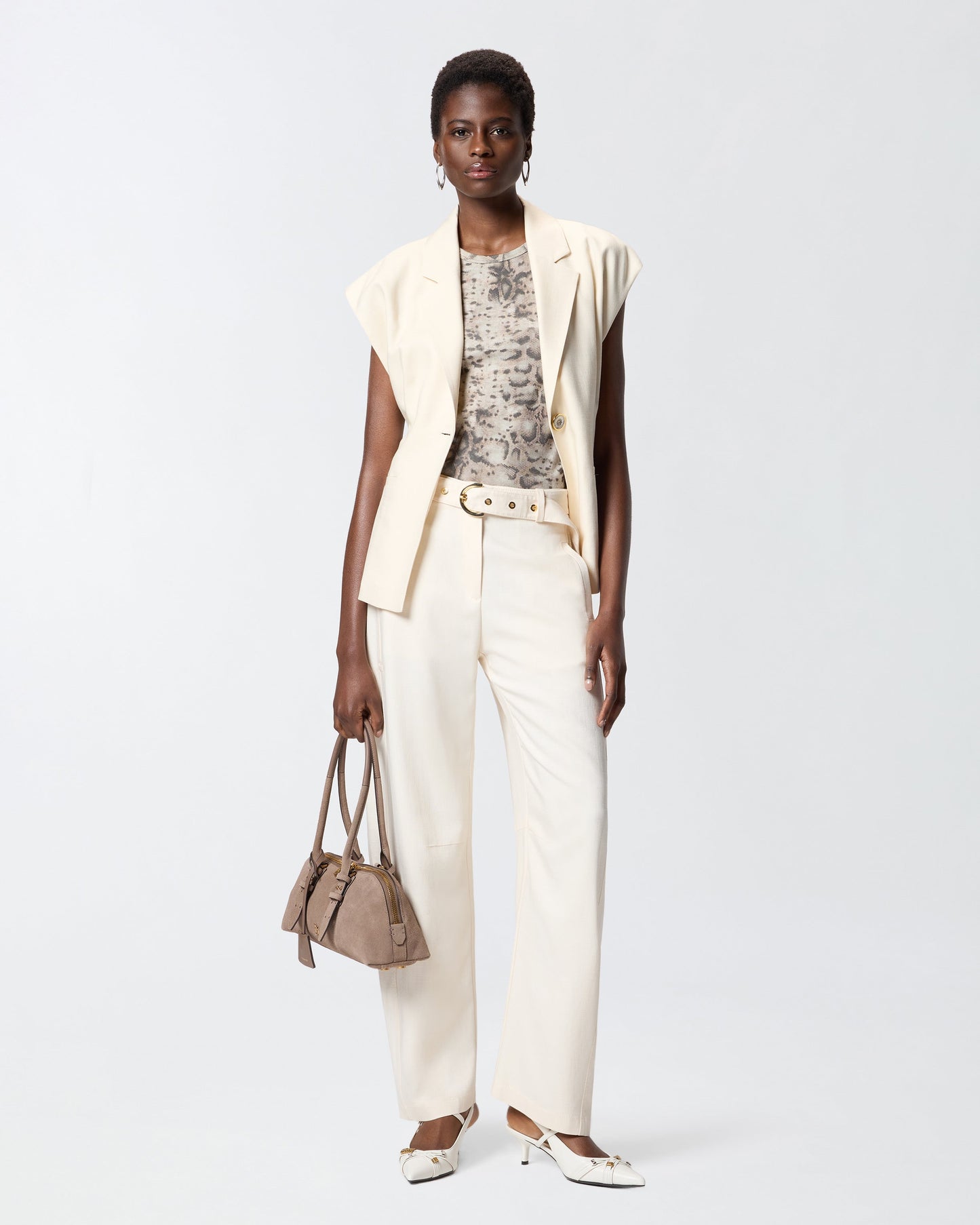 Sleeveless rustic-effect jacket