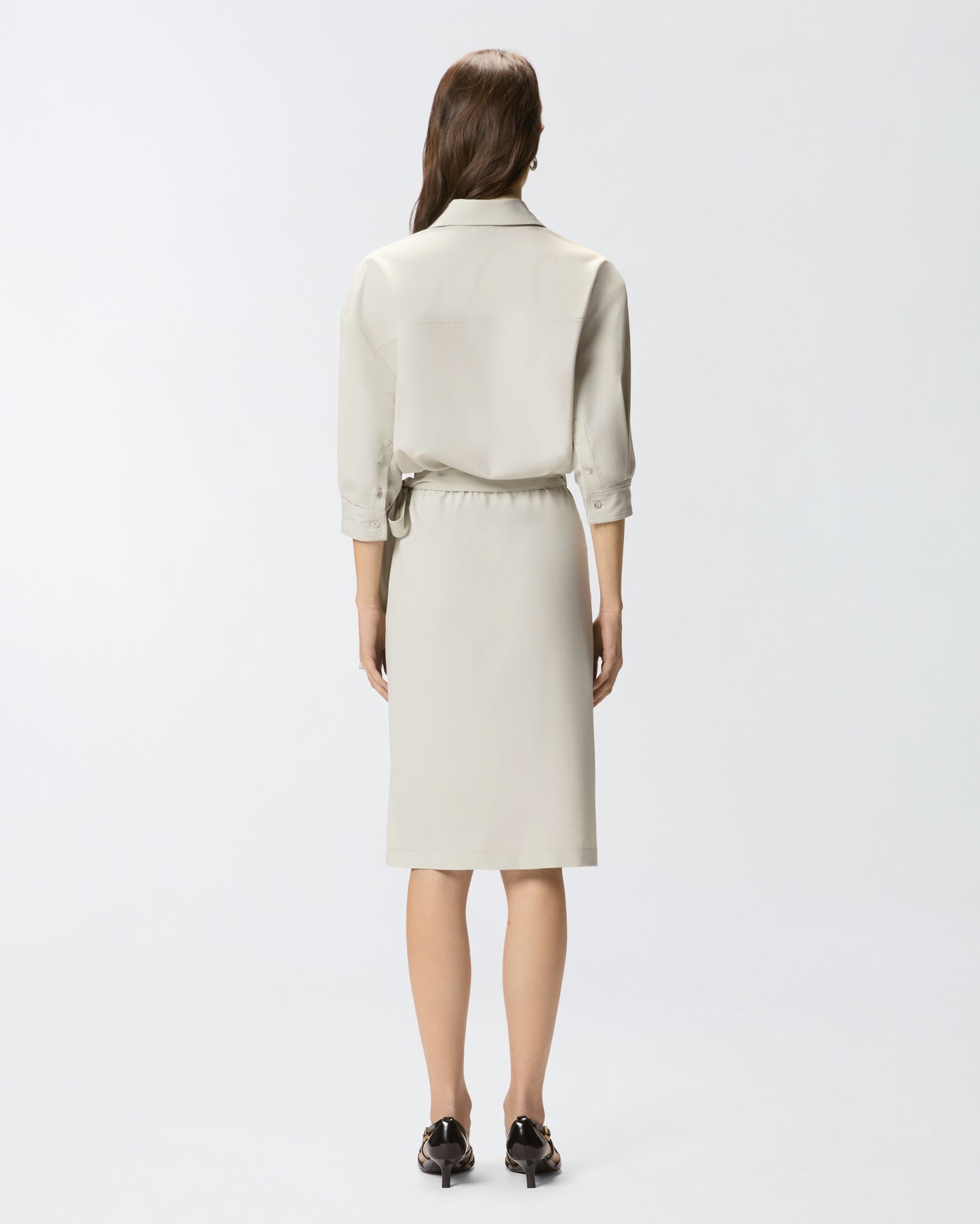 Midi dress with a shirt-style bodice