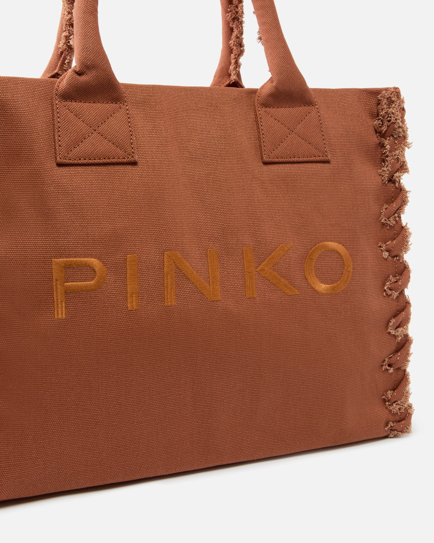 Medium Beach shopping tote in canvas with logo and fraying
