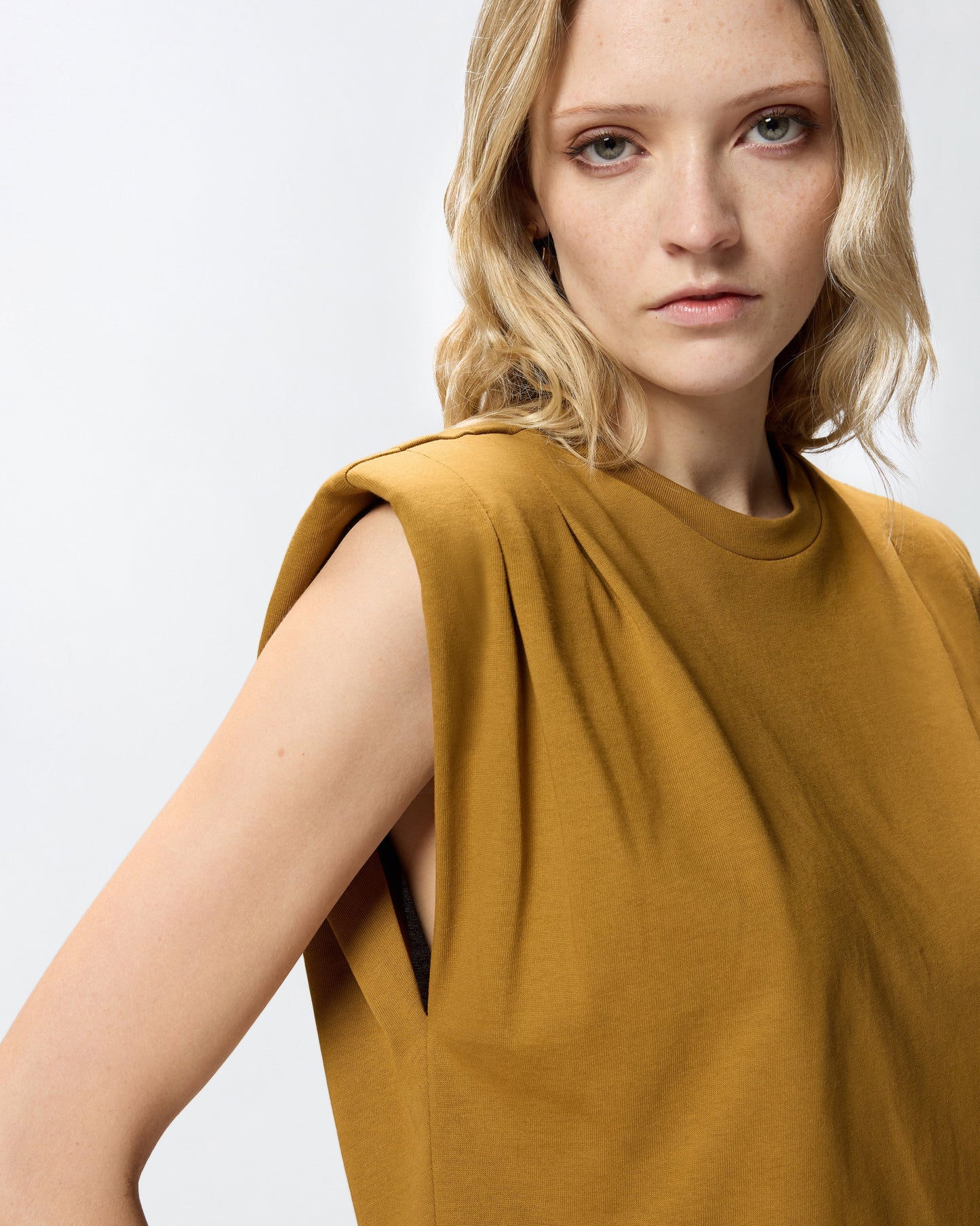 Sleeveless double jersey T-shirt