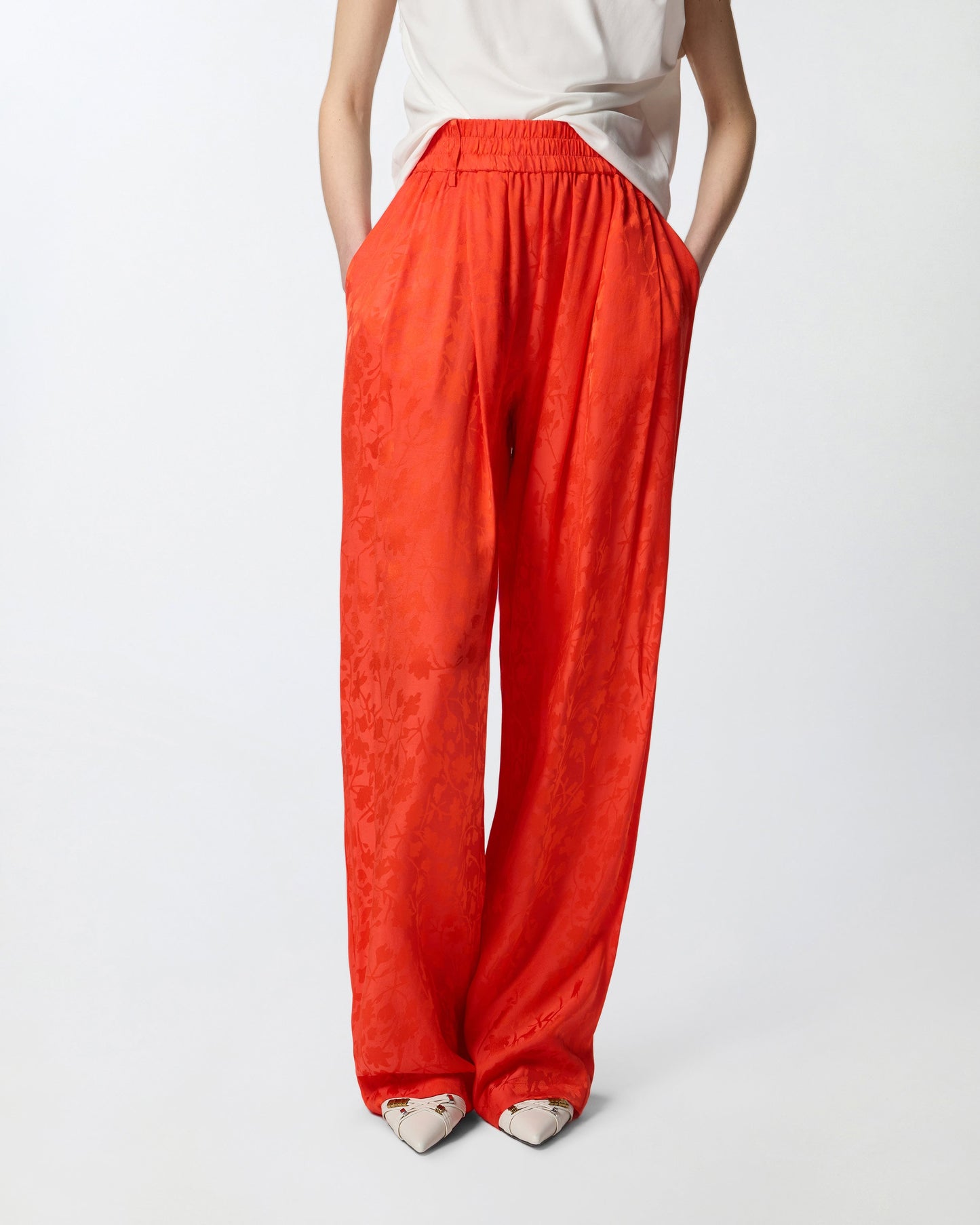 Floral jacquard trousers