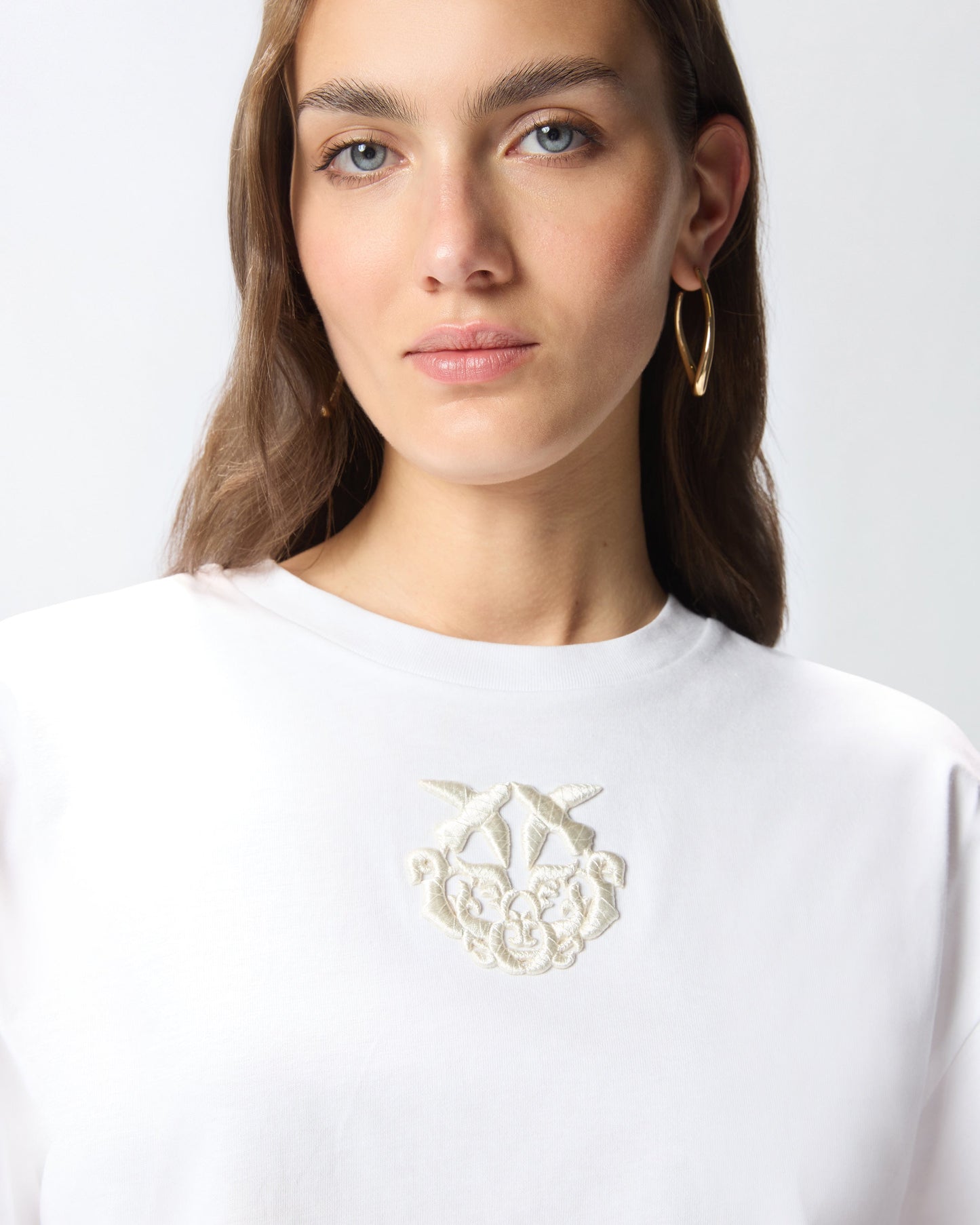 Cropped T-shirt with Love Birds embroidery