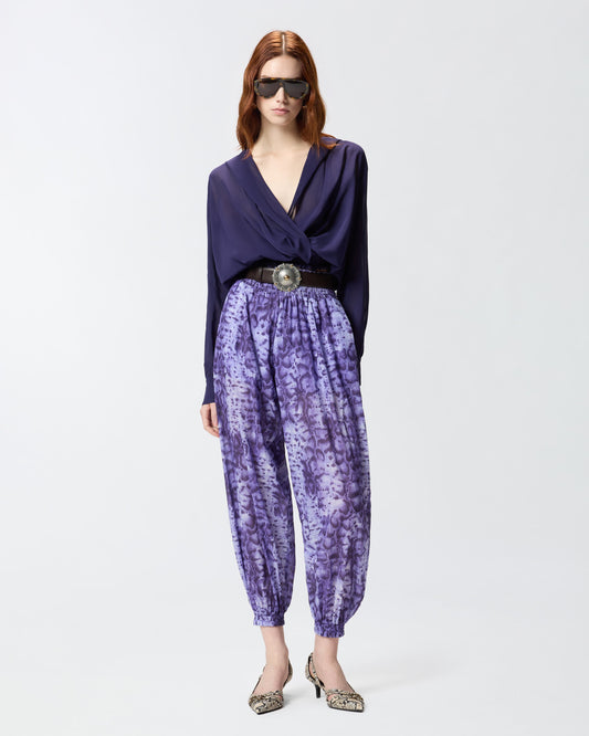 Wide-leg trousers with snake print