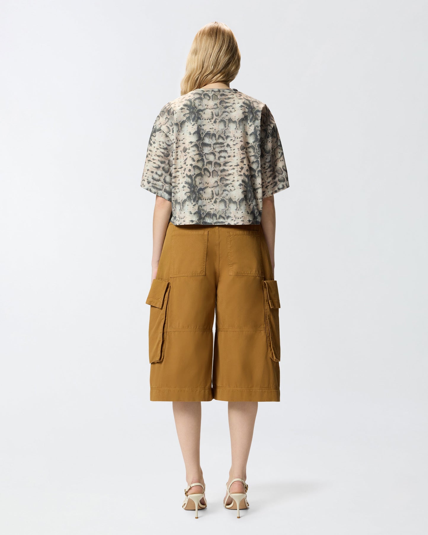 Cropped T-shirt with snake print and Love Birds