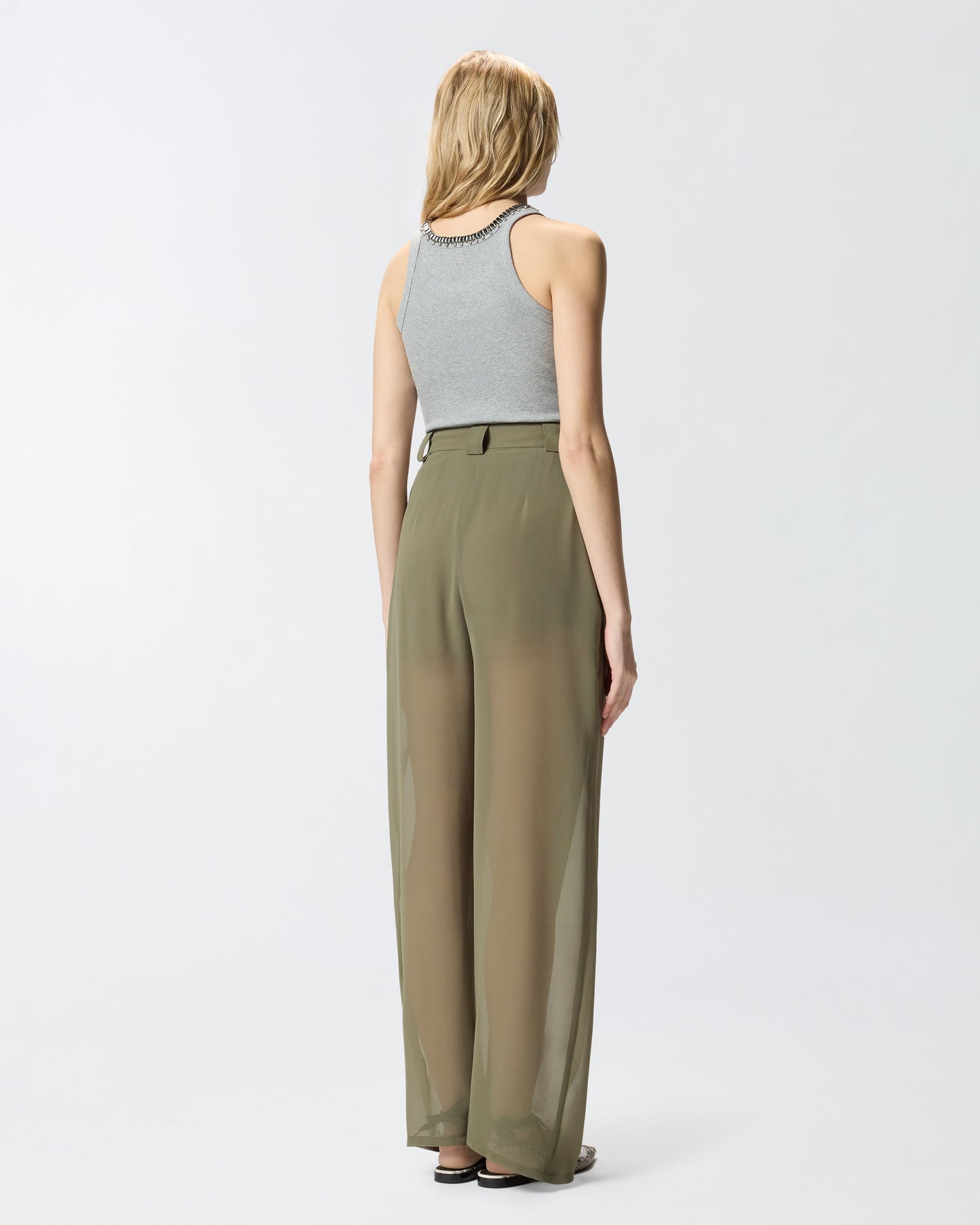 Ribbed top with bejewelled embellishment