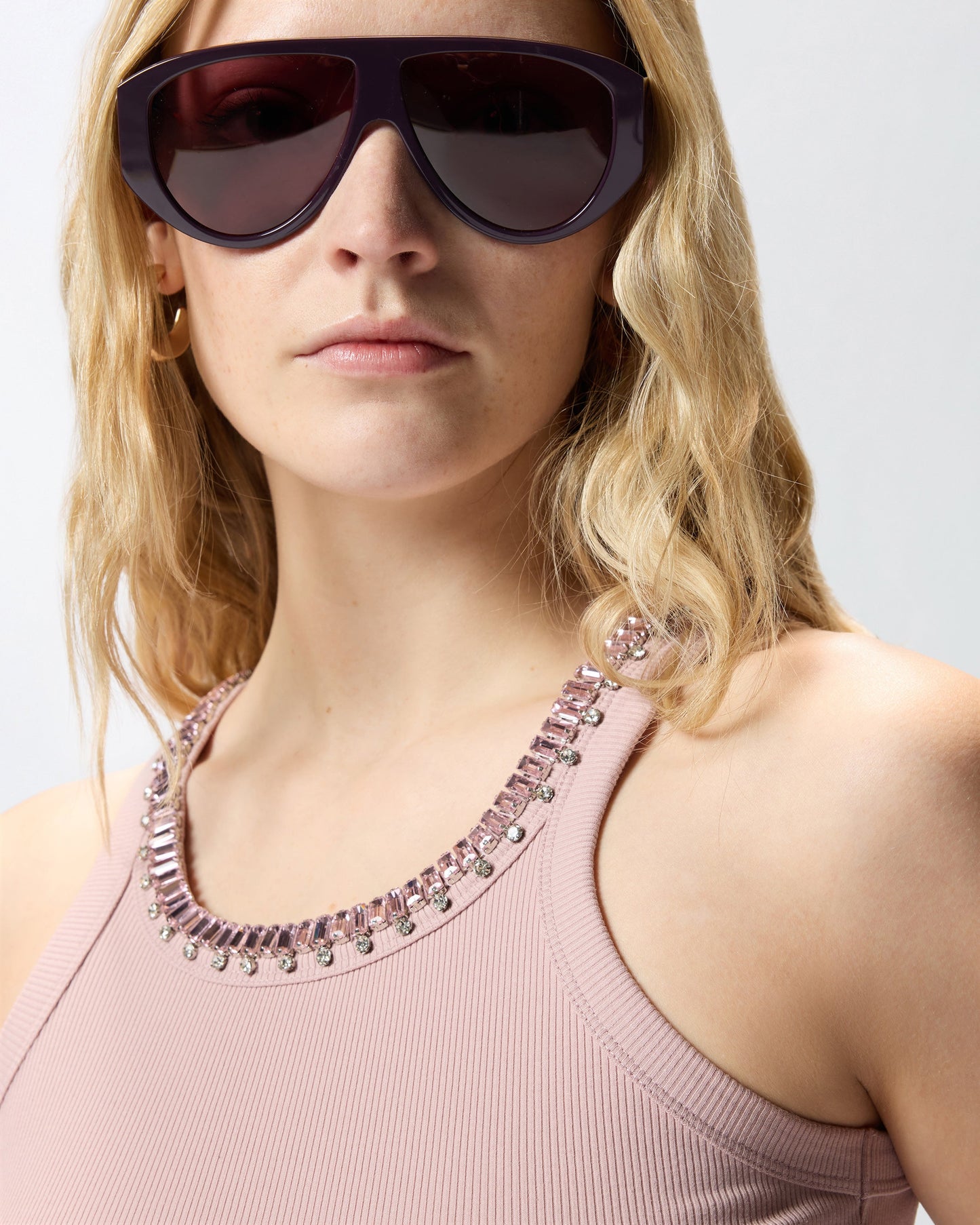 Ribbed top with bejewelled embellishment
