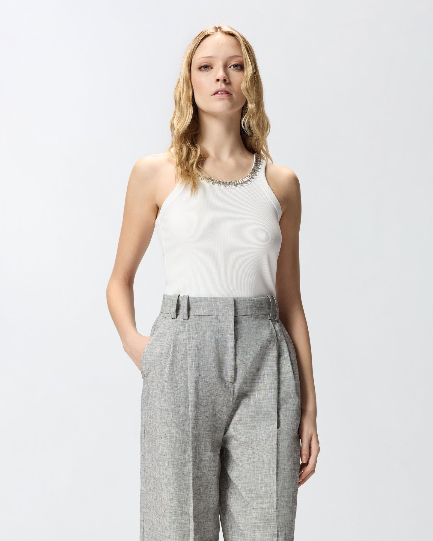 Ribbed top with bejewelled embellishment