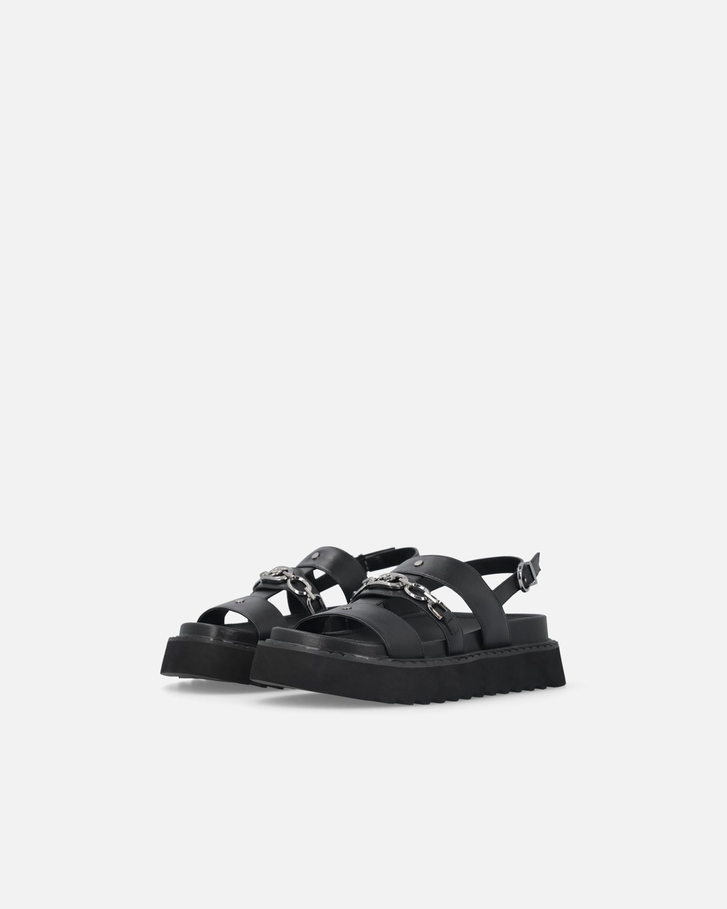 Leather sandals with chain