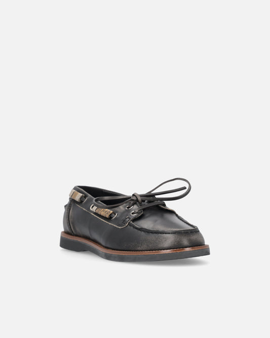 Leather moccasins with jewel details