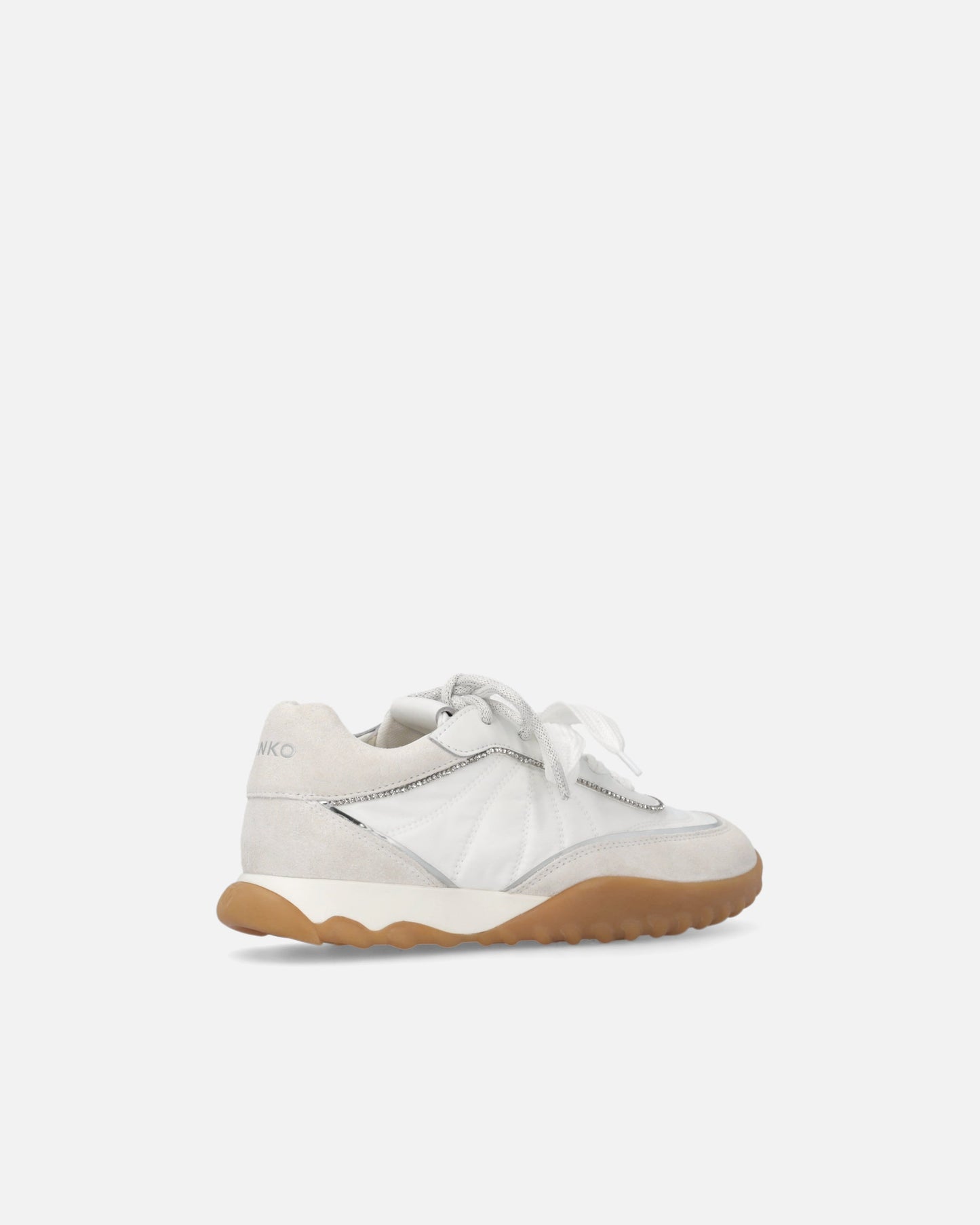 Sneakers with double laces