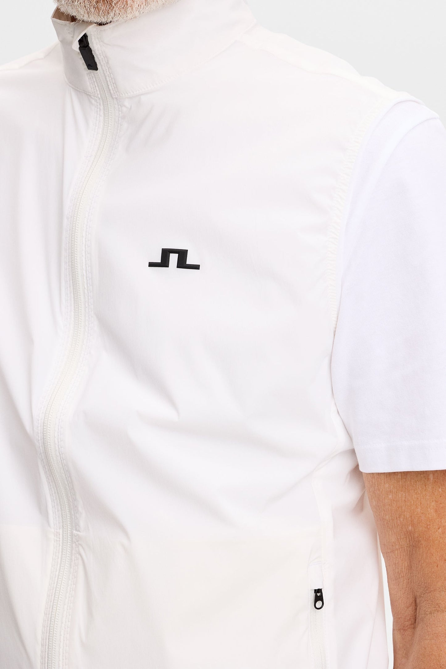 Ash Light Packable Vest / White